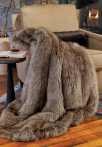 Donna Salyers' Fabulous-Furs Wolf